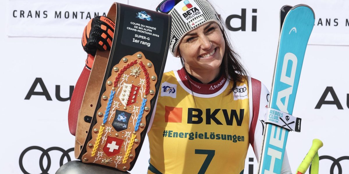 CRANS MONTANA,SWITZERLAND,18.FEB.24 - ALPINE SKIING - FIS World Cup, Super G, ladies. Image shows the rejoicing of Stephanie Venier (AUT) . Photo: GEPA pictures/ Wolfgang Grebien