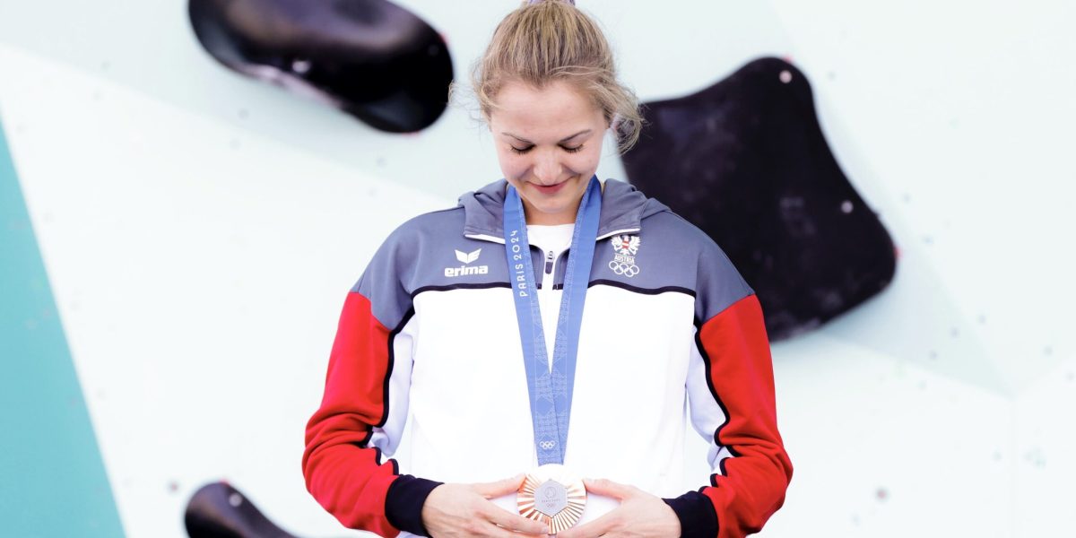 OLYMPICS – Olympic Summer Games 2024 PARIS,FRANCE,10.AUG.24 - OLYMPICS, CLIMBING - Olympic Summer Games Paris 2024. Image shows Jessica Pilz (AUT). Keywords: medal. Photo: GEPA pictures/ Patrick Steiner