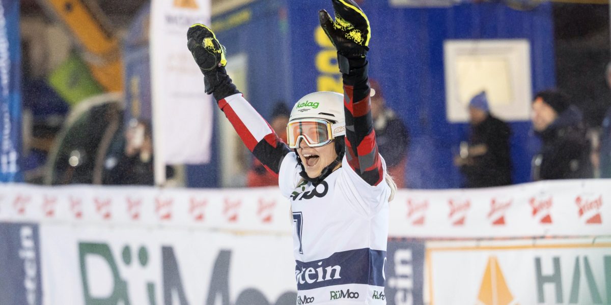 FIS Snowboard World Cup - Bad Gastein AUT - PSL - SCHOEFFMANN Sabine AUT © Miha Matavz/FIS