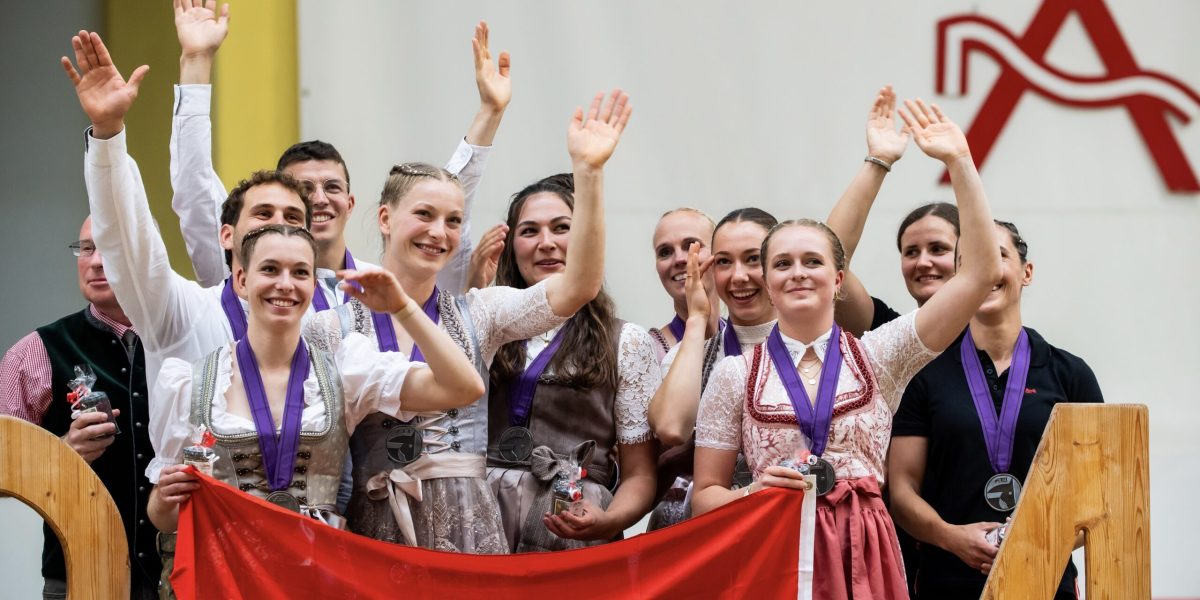 SILVER: Austria - Cornelia Pikl - Philip Clement - Sophie Pittl - Lena Bachbauer - Nina Bachbauer - Rebecca Friesser - Georg Gabl - Dominik Eder - OFFICIAL TEAM - FEI EUROPEAN VAULTING CHAMPIONSHIPS FOR SENIORS 2025, 30th of July to 3rd of August 2025, Stadl-Paura, Austria. PC: FEI/Lukasz Kowalski