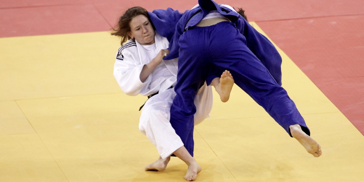 JUDO – EJU EM 2013 GEPA-26041385038 - BUDAPEST,UNGARN,26.APR.13 - SPORT DIVERS, JUDO - EJU Europameisterschaften, bis 63kg, Damen. Bild zeigt Kathrin Unterwurzacher (AUT) und Szabina Gercsak (HUN). Foto: GEPA pictures/ Csaba Doemoetoer